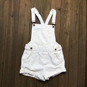 White Jean Short Jumper with Clasps & Distressing